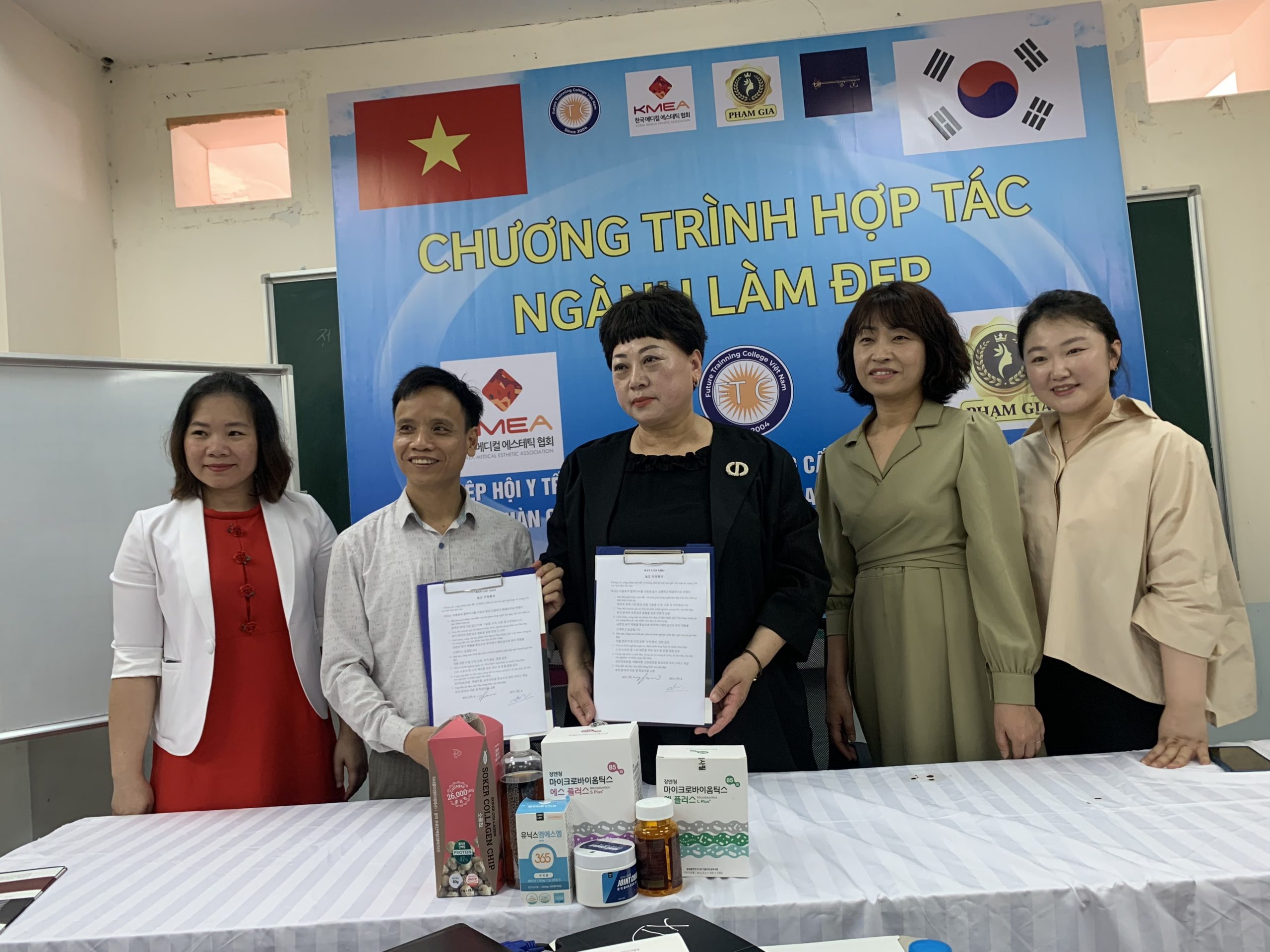 chuong-trinh-hop-tac-chuyen-nganh-lam-dep
